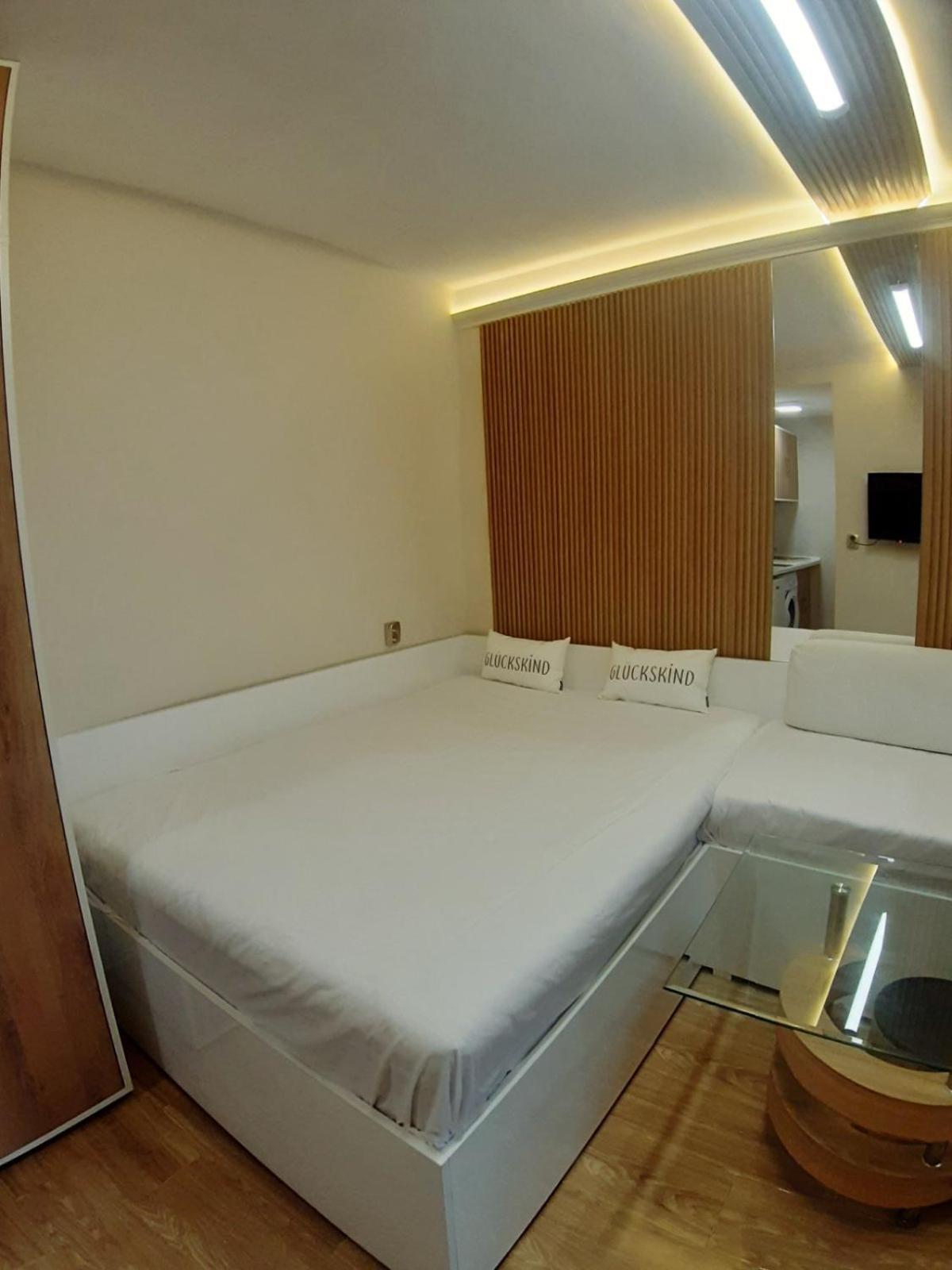 Apartment Tina Varna Buitenkant foto