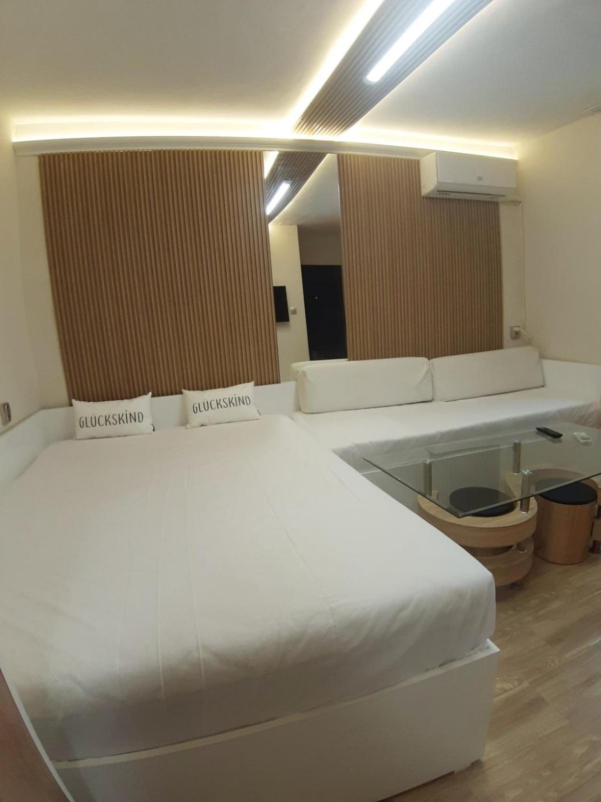 Apartment Tina Varna Buitenkant foto